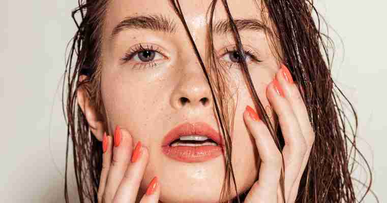 Comment éviter d'abimer les cheveux avec le lisseur