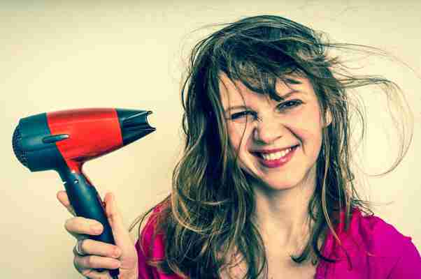 Comment Se Sécher Les Cheveux Au Sèche-Cheveux SANS Les Abîmer.